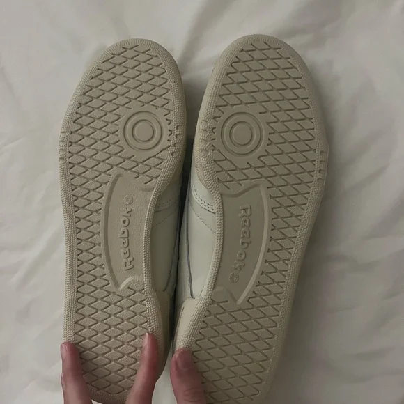 Reebok Women's Club C 85 Vintage Sneaker - Picture 6 of 8